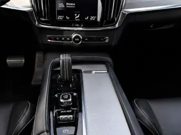 VOLVO S90 T8 Recharge AWD Geartronic R-Design Rech...