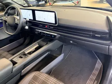 HYUNDAI Ioniq 6 First Edition Sdach BOSE HUD ACC SHZ 360
