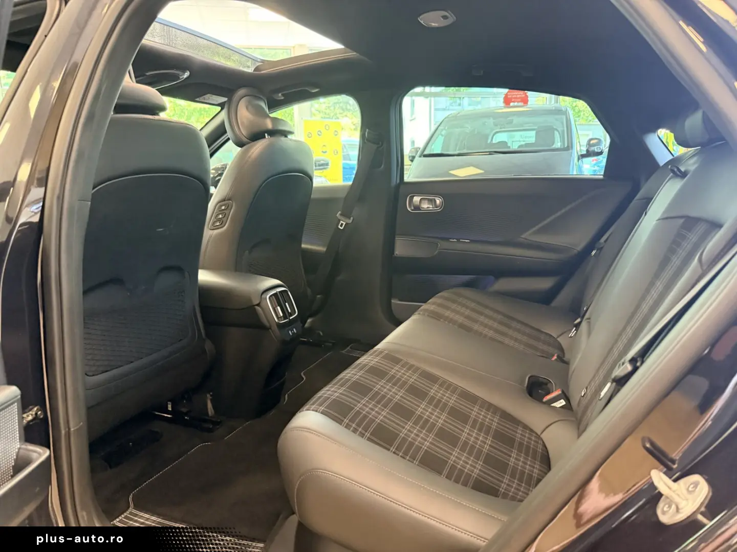 HYUNDAI Ioniq 6 First Edition Sdach BOSE HUD ACC SHZ 360