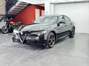 ALFA ROMEO Giulia 2.0 Ti Q4 Leder Xenon Carplay