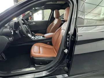 ALFA ROMEO Giulia 2.0 Ti Q4 Leder Xenon Carplay
