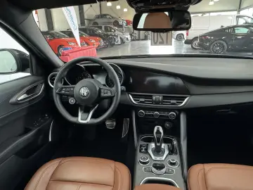 ALFA ROMEO Giulia 2.0 Ti Q4 Leder Xenon Carplay