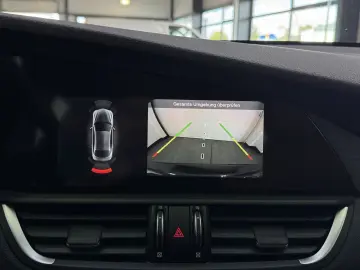 ALFA ROMEO Giulia 2.0 Ti Q4 Leder Xenon Carplay