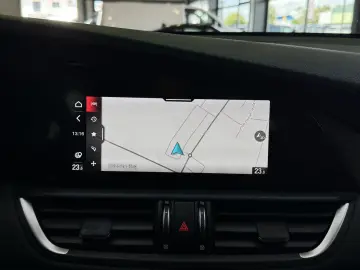 ALFA ROMEO Giulia 2.0 Ti Q4 Leder Xenon Carplay