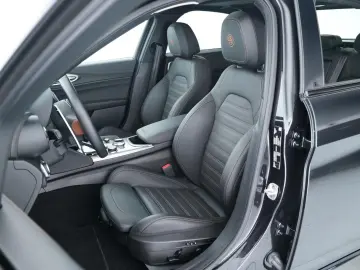ALFA ROMEO GIULIA INTENSA Q4 2.0TURBO ABSTANDSTEMPOMAT LED