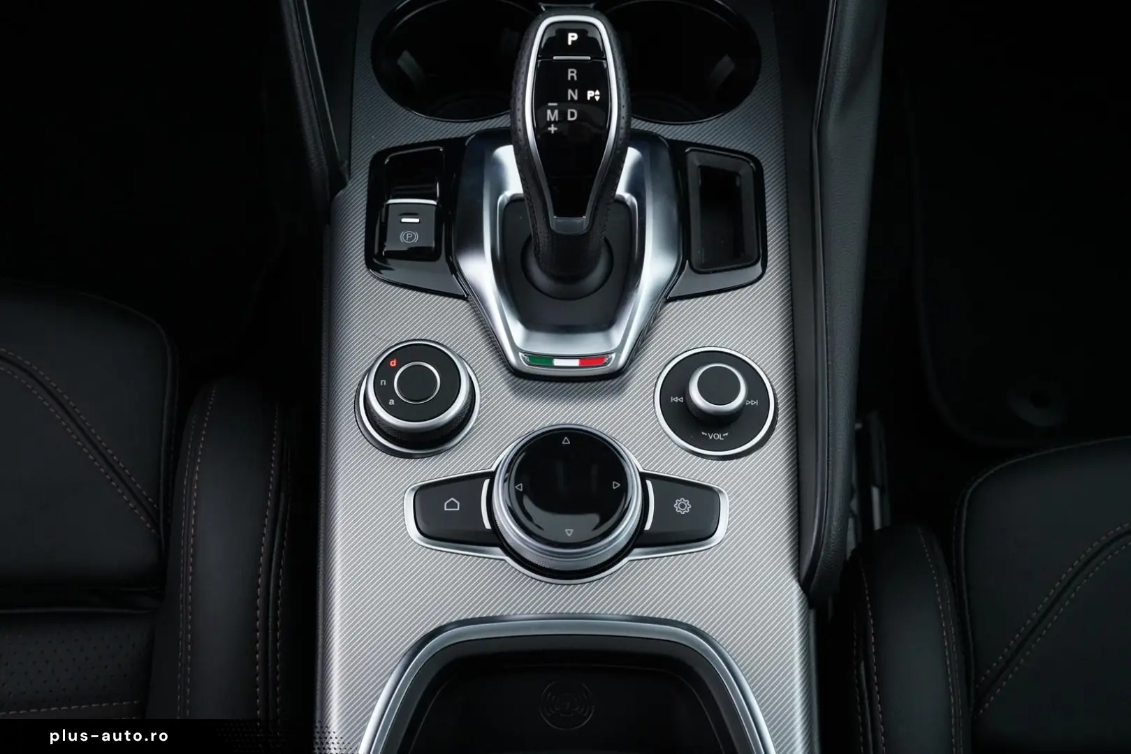ALFA ROMEO GIULIA INTENSA Q4 2.0TURBO ABSTANDSTEMPOMAT LED