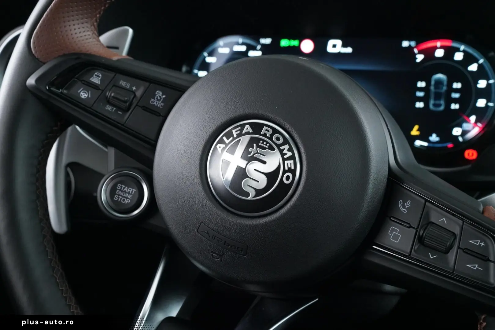 ALFA ROMEO GIULIA INTENSA Q4 2.0TURBO ABSTANDSTEMPOMAT LED