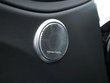 ALFA ROMEO GIULIA INTENSA Q4 2.0TURBO ABSTANDSTEMPOMAT LED