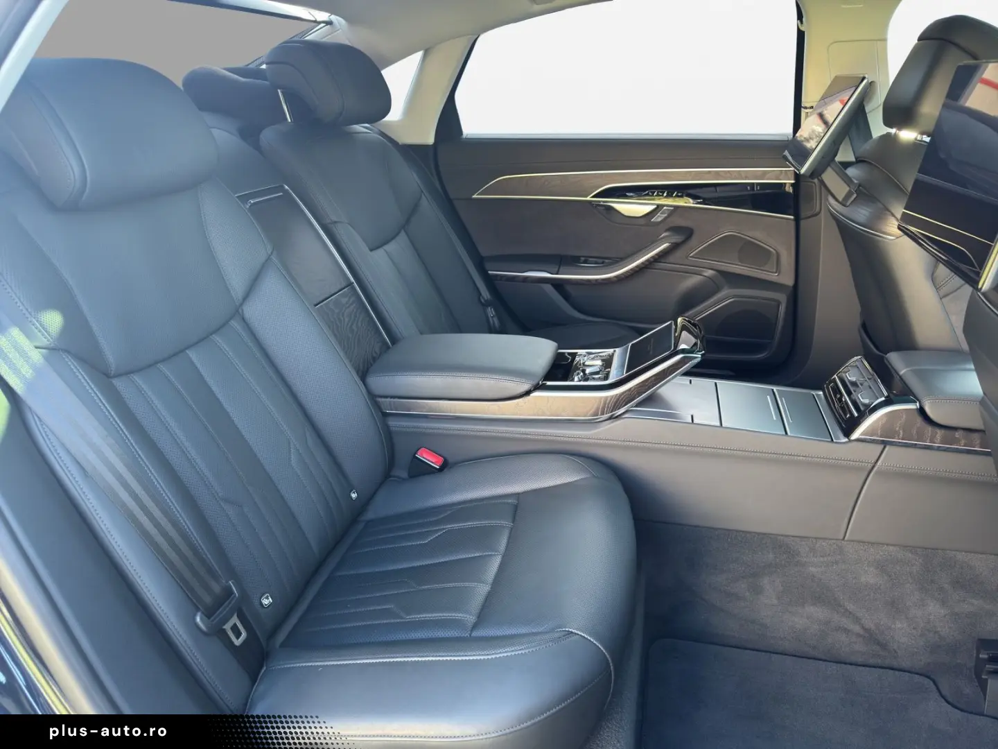 AUDI A8 L 60 TFSIe quattro S-LINE NAVI-PLUS MATRIX HU