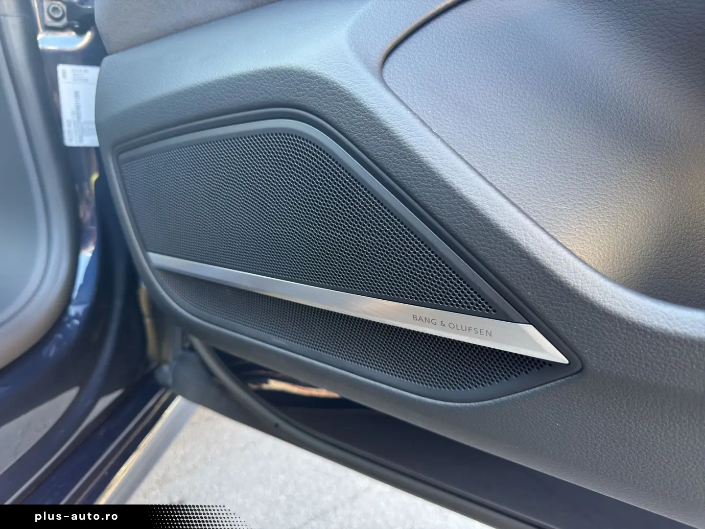 AUDI A8 L 60 TFSIe quattro S-LINE NAVI-PLUS MATRIX HU