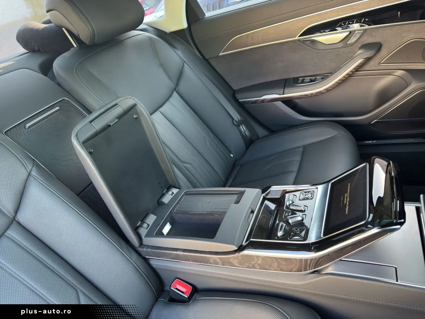 AUDI A8 L 60 TFSIe quattro S-LINE NAVI-PLUS MATRIX HU