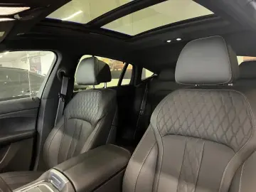 BMW X6 M60i 48V