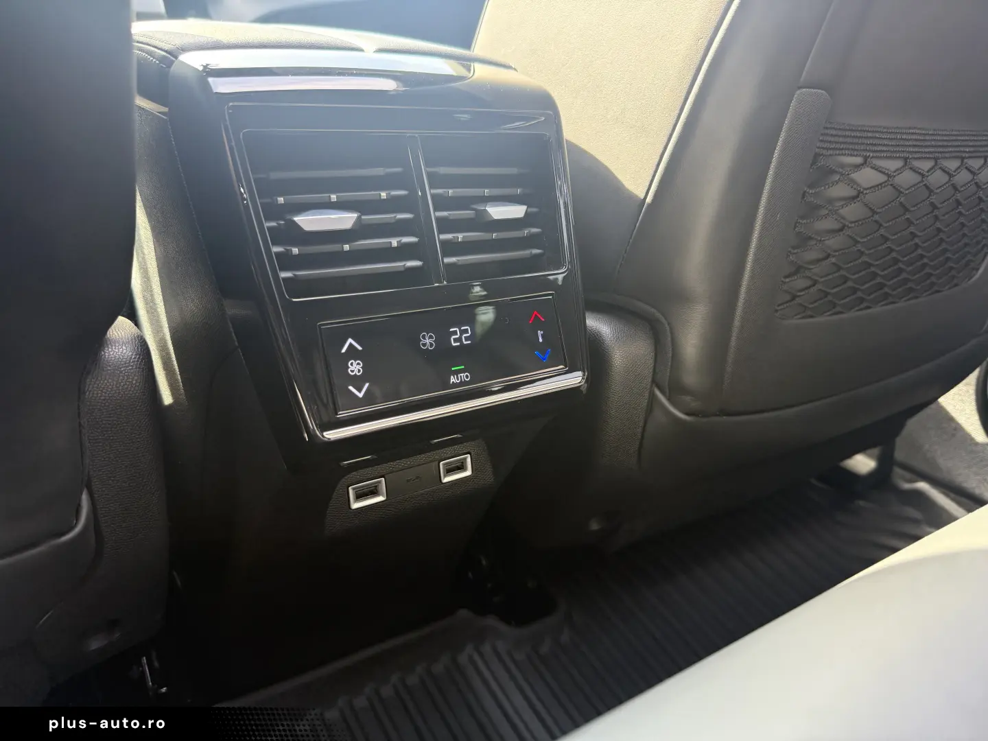 DS7 Crossback E-Tense 4x4 300cp Opera