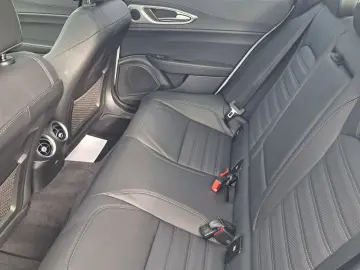 ALFA ROMEO Giulia Veloce Q4 Diesel Allrad