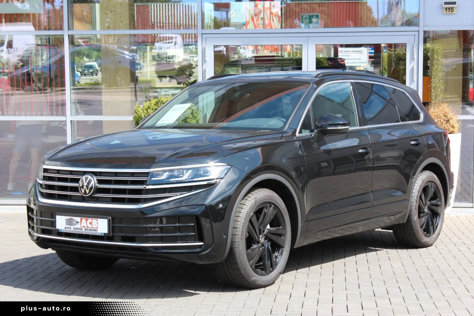 VW Touareg TDI Luft ACC Stdhzg AHK Pano Allradlenk