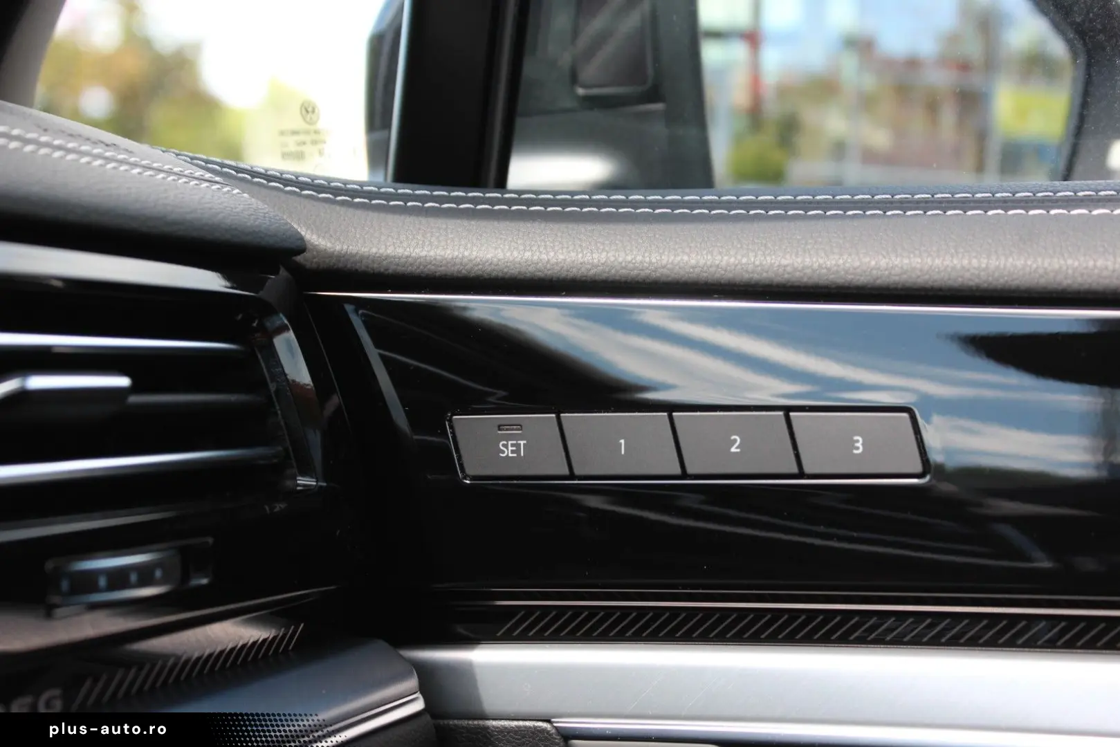 VW Touareg TDI Luft ACC Stdhzg AHK Pano Allradlenk