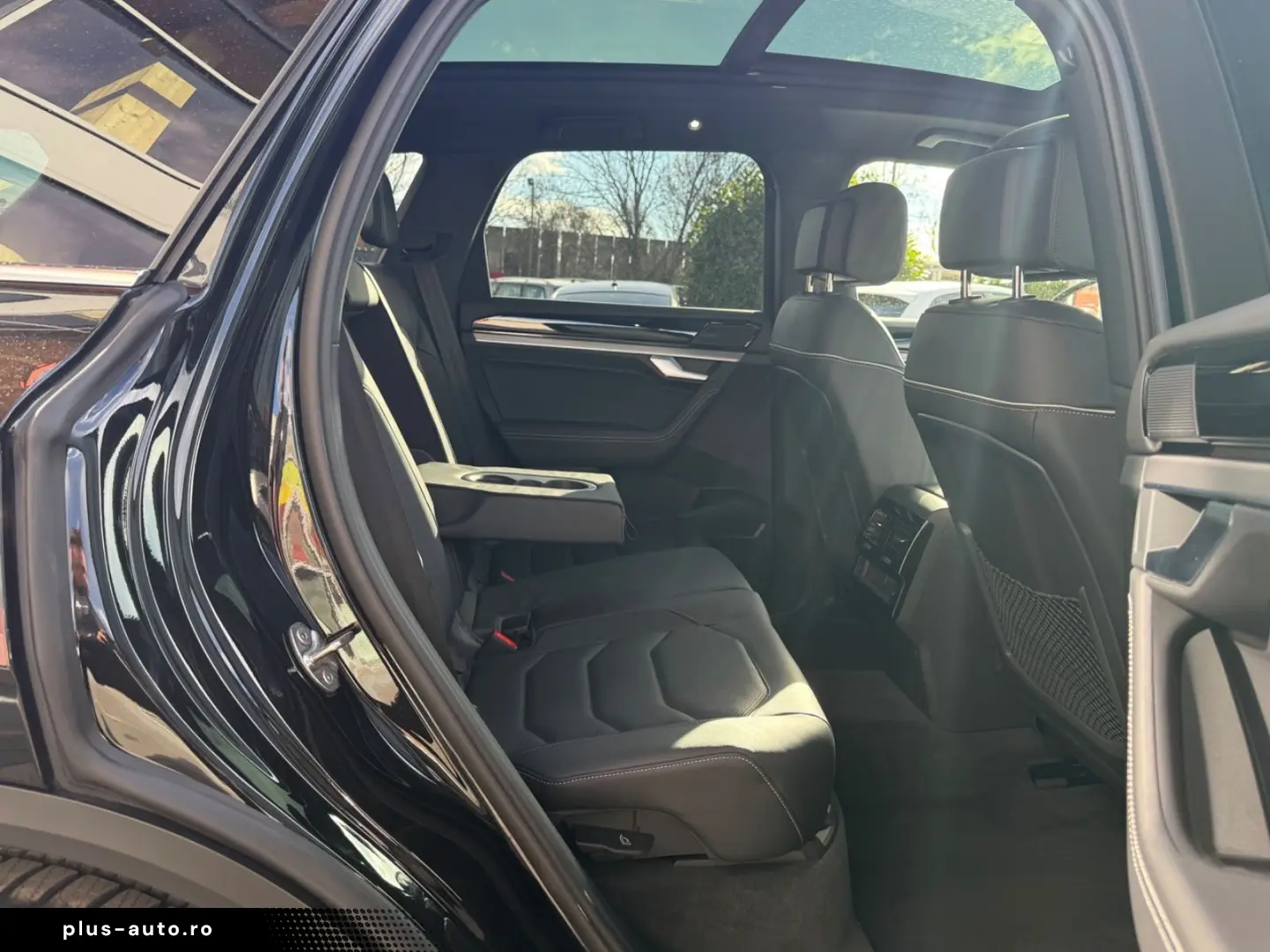 VW Touareg TDI Luft ACC Stdhzg AHK Pano Allradlenk