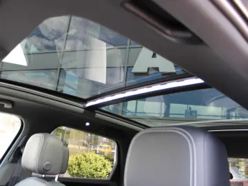 VW Touareg TDI Luft ACC Stdhzg AHK Pano Allradlenk