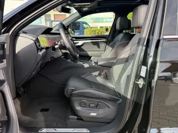 VW Touareg TDI Luft ACC Stdhzg AHK Pano Allradlenk