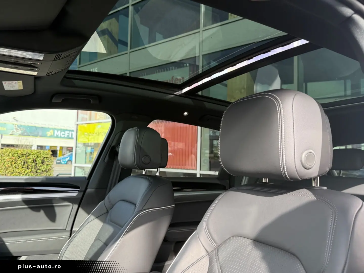 VW Touareg TDI Luft ACC Stdhzg AHK Pano Allradlenk
