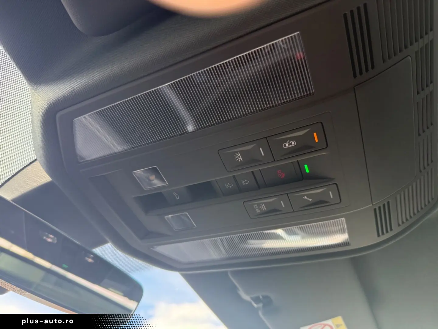 VW Touareg TDI Luft ACC Stdhzg AHK Pano Allradlenk