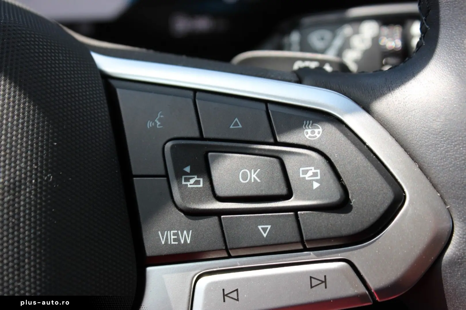 VW Touareg TDI Luft ACC Stdhzg AHK Pano Allradlenk