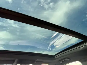 VW Touareg TDI Luft ACC Stdhzg AHK Pano Allradlenk