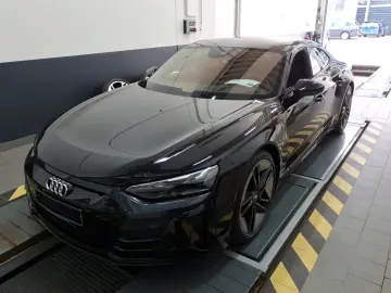 AUDI E-TRON GT BLACK 21Z MATRIX ACC HuD PANO B&O 360
