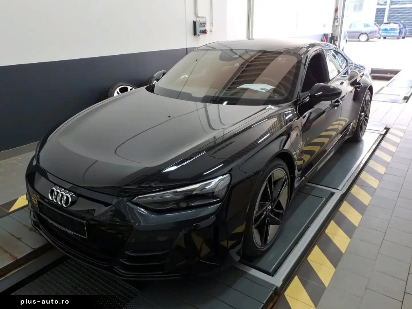 AUDI E-TRON GT BLACK 21Z MATRIX ACC HuD PANO B&O 360