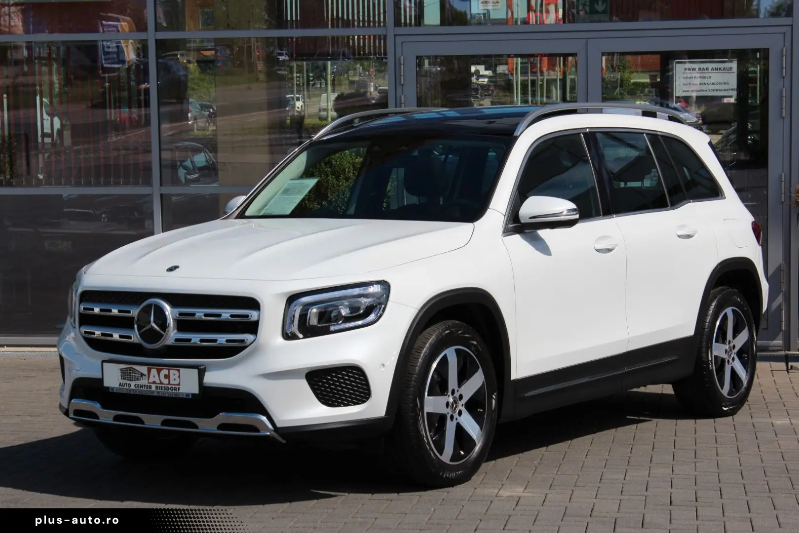 MERCEDES-BENZ GLB 220 d 4-M LED Pano Distronic Leder&hellip;