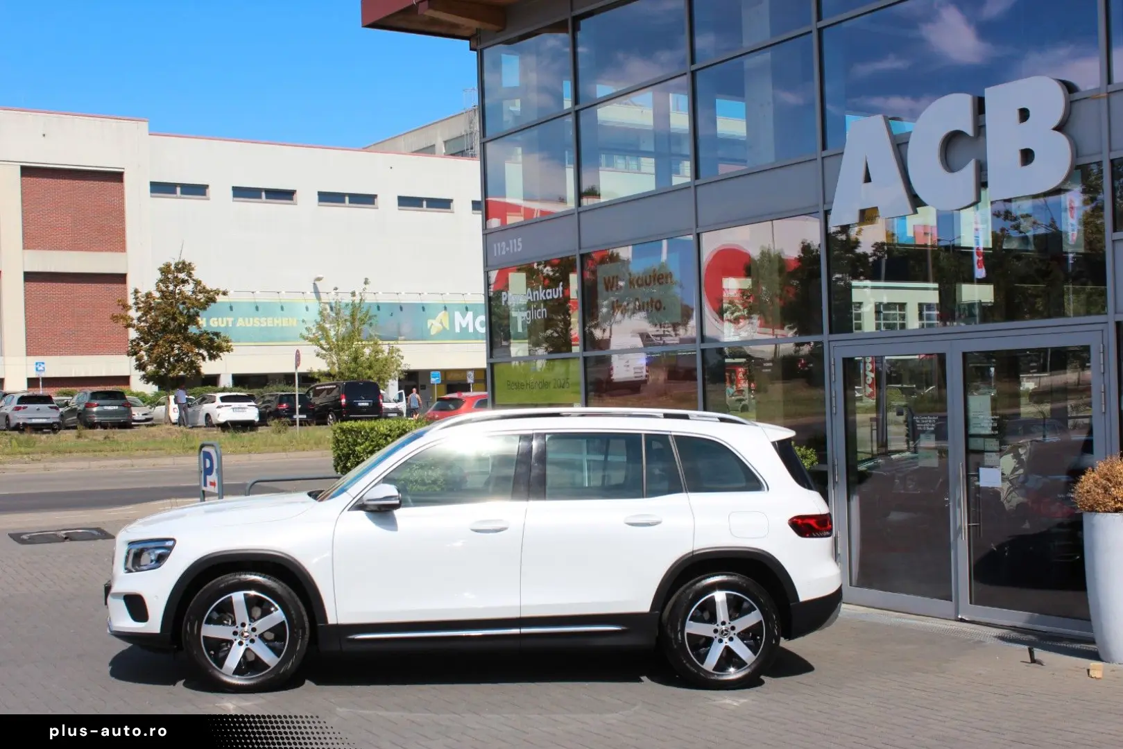MERCEDES-BENZ GLB 220 d 4-M LED Pano Distronic Leder&hellip;