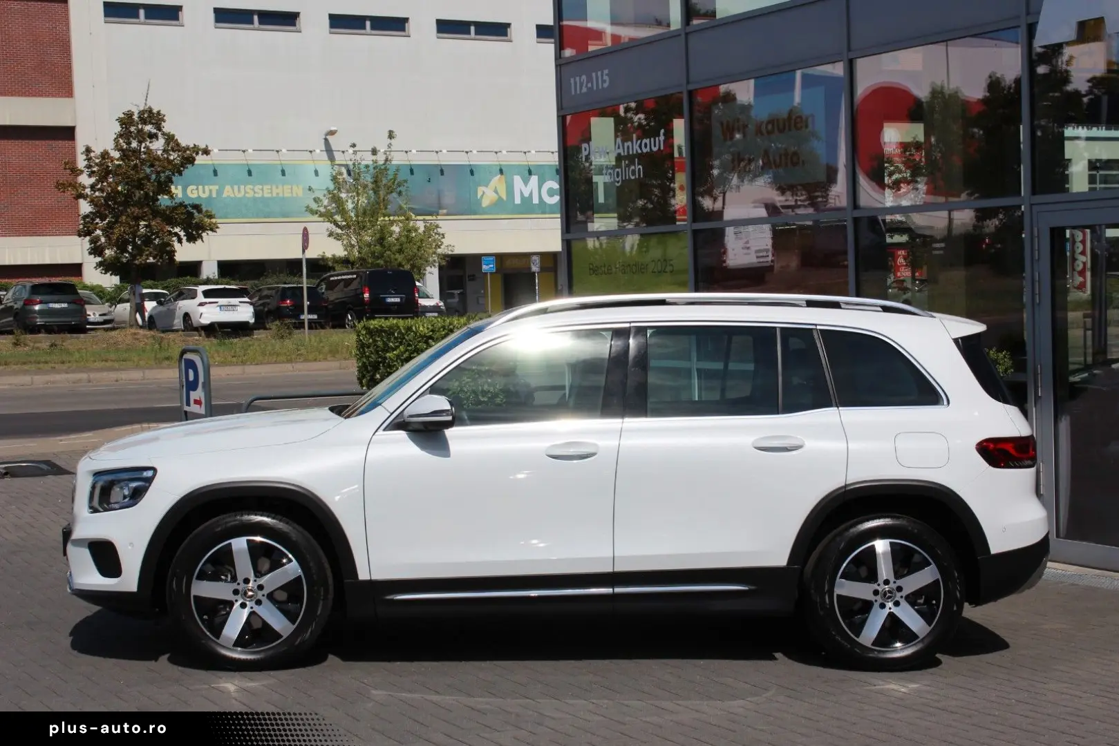 MERCEDES-BENZ GLB 220 d 4-M LED Pano Distronic Leder&hellip;