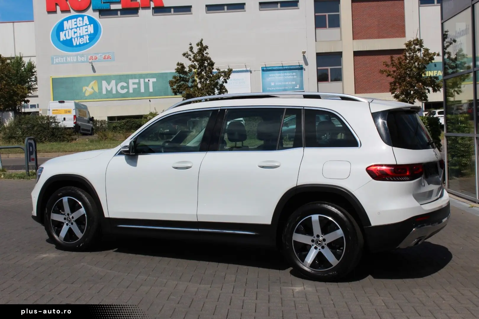 MERCEDES-BENZ GLB 220 d 4-M LED Pano Distronic Leder&hellip;
