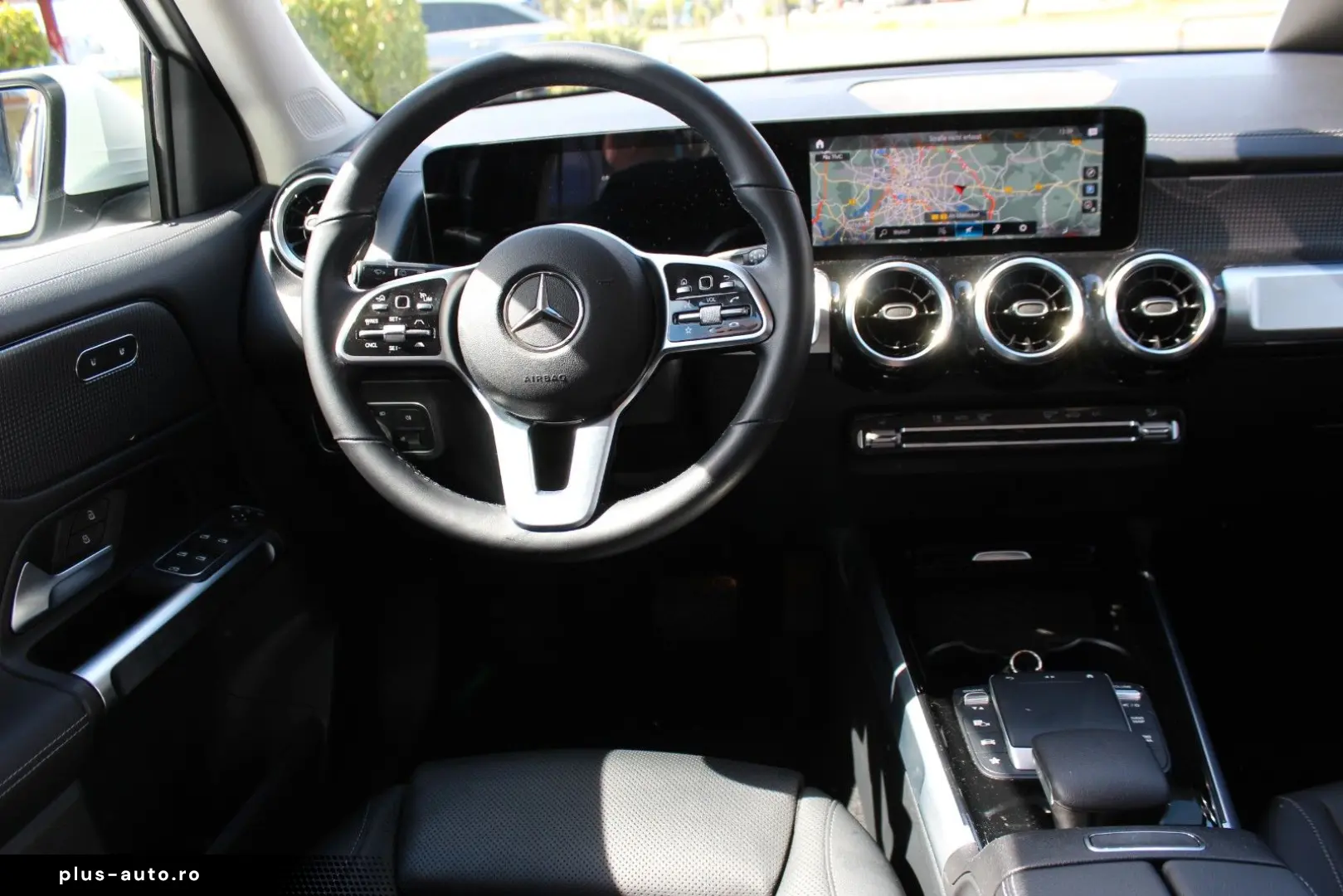 MERCEDES-BENZ GLB 220 d 4-M LED Pano Distronic Leder&hellip;