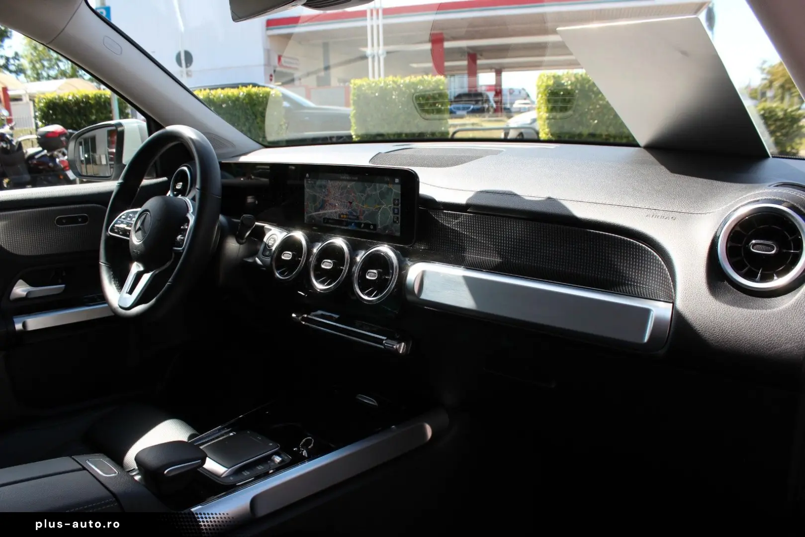 MERCEDES-BENZ GLB 220 d 4-M LED Pano Distronic Leder&hellip;