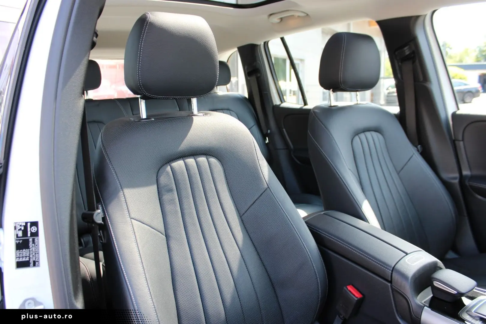 MERCEDES-BENZ GLB 220 d 4-M LED Pano Distronic Leder&hellip;