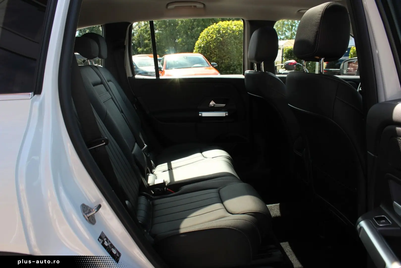 MERCEDES-BENZ GLB 220 d 4-M LED Pano Distronic Leder&hellip;