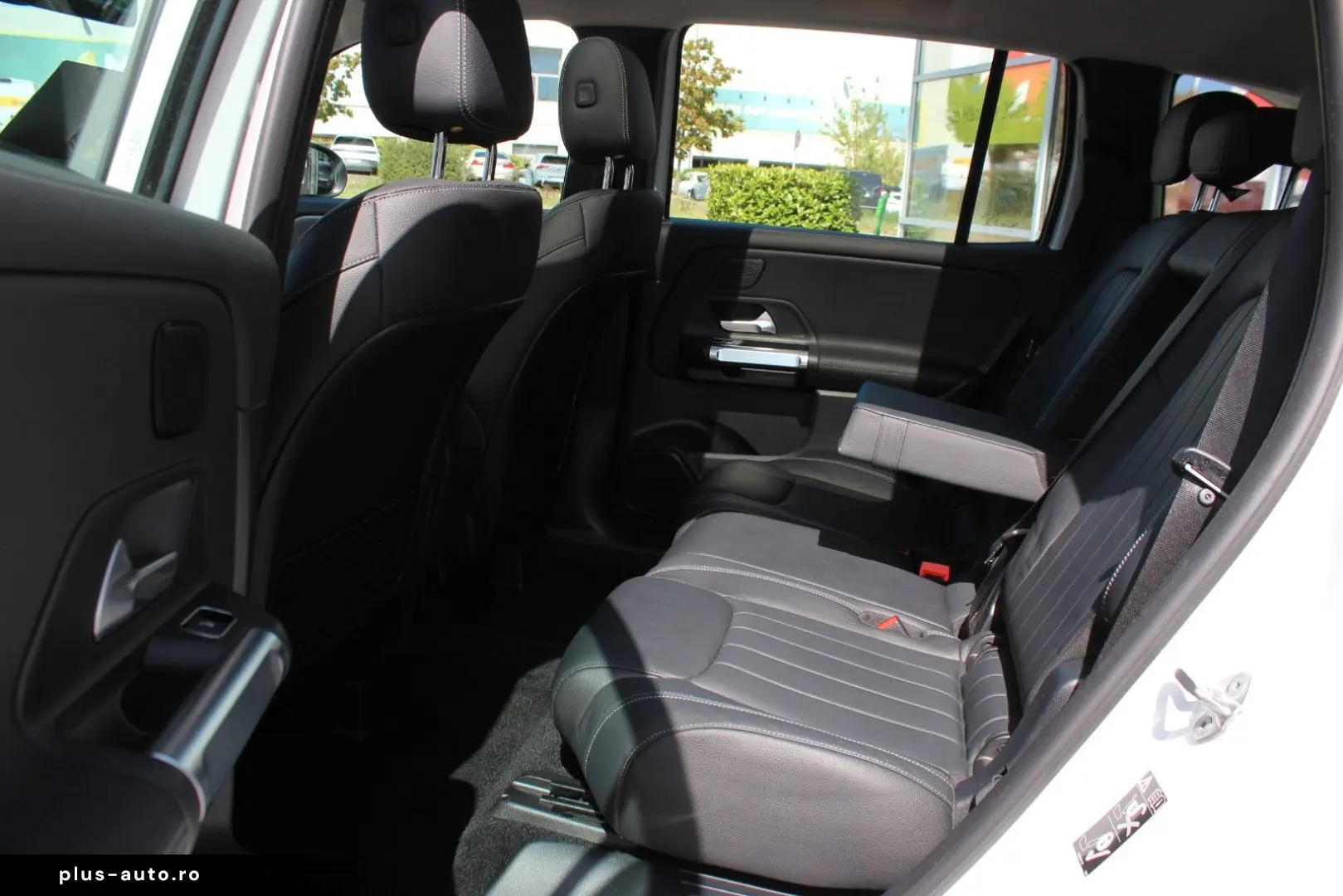 MERCEDES-BENZ GLB 220 d 4-M LED Pano Distronic Leder&hellip;