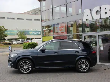 MERCEDES-BENZ GLE 350 de 4M AMG Line Distr. Pano Bur…