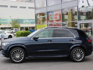 MERCEDES-BENZ GLE 350 de 4M AMG Line Distr. Pano Bur…