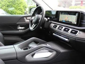MERCEDES-BENZ GLE 350 de 4M AMG Line Distr. Pano Bur…