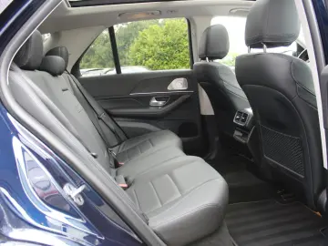 MERCEDES-BENZ GLE 350 de 4M AMG Line Distr. Pano Bur…