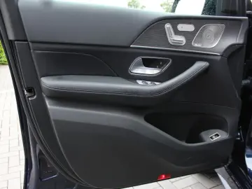 MERCEDES-BENZ GLE 350 de 4M AMG Line Distr. Pano Bur…