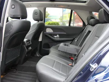 MERCEDES-BENZ GLE 350 de 4M AMG Line Distr. Pano Bur…