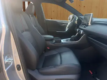 TOYOTA RAV4 Plug-in Hybrid 4x4
