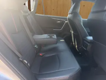 TOYOTA RAV4 Plug-in Hybrid 4x4