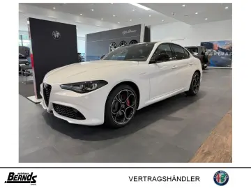 ALFA ROMEO Giulia 2.0T AT8-Q4 Veloce GLASSCHIEBEDACH TECHNO