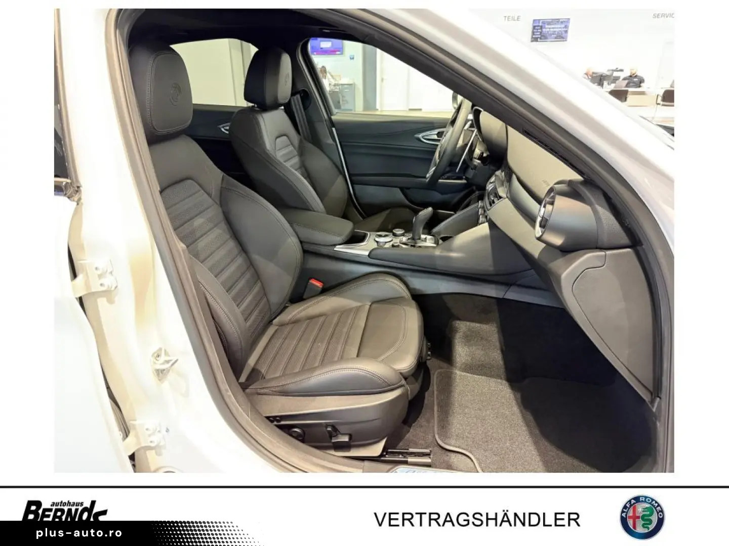ALFA ROMEO Giulia 2.0T AT8-Q4 Veloce GLASSCHIEBEDACH TECHNO