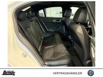 ALFA ROMEO Giulia 2.0T AT8-Q4 Veloce GLASSCHIEBEDACH TECHNO