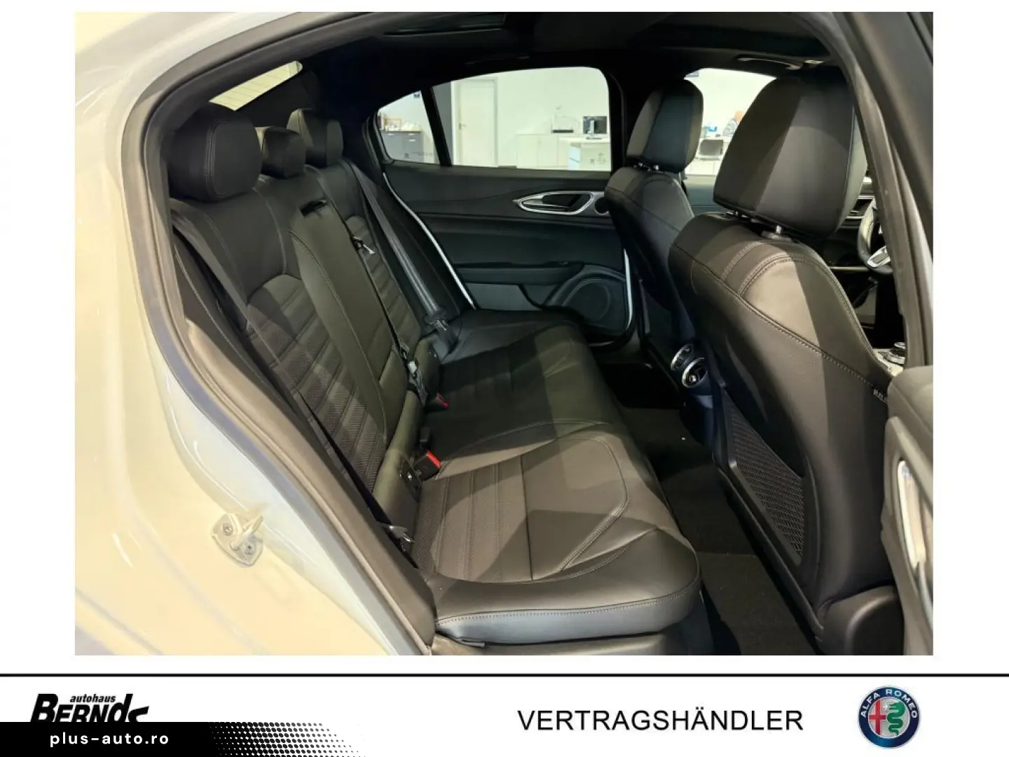ALFA ROMEO Giulia 2.0T AT8-Q4 Veloce GLASSCHIEBEDACH TECHNO